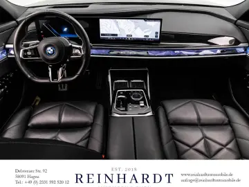 BMW i7 xDRIVE 60e M SPORT ICONIC ACC PANO SKY-L B&W