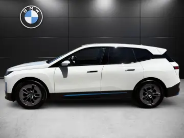 BMW iX xDrive40 HUD LC Prof. DA Prof. 20 PA RFK