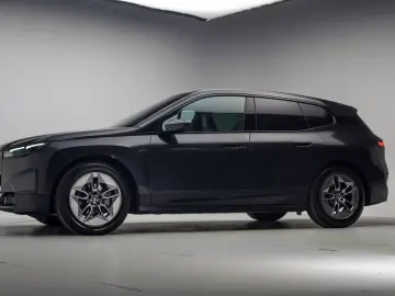 BMW iX xDrive40 High Executive 70 kWh [ Panorama Led