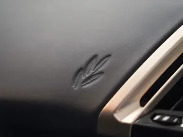 BMW iX xDrive40 High Executive 70 kWh [ Panorama Led