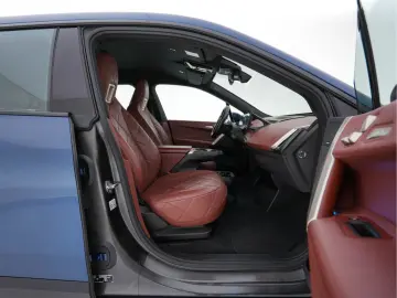 BMW iX xDrive40 High Executive 77 kWh AWD [ 3-Fase-1