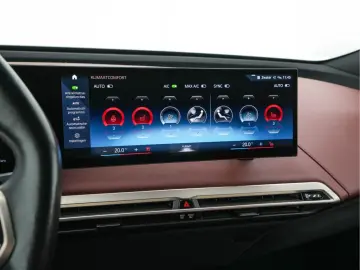 BMW iX xDrive40 High Executive 77 kWh AWD [ 3-Fase-1