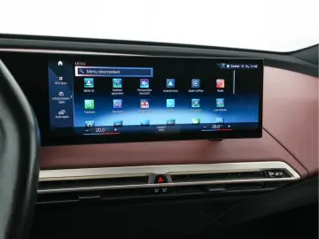 BMW iX xDrive40 High Executive 77 kWh AWD [ 3-Fase-1