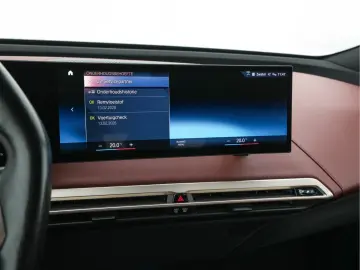 BMW iX xDrive40 High Executive 77 kWh AWD [ 3-Fase-1