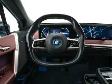 BMW iX xDrive40 High Executive 77 kWh AWD [ 3-Fase-1