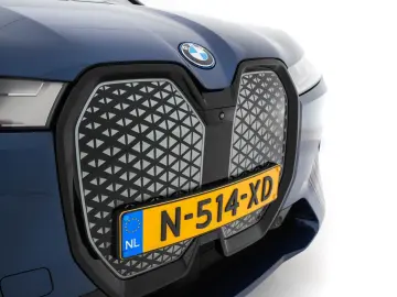 BMW iX xDrive40 High Executive 77 kWh AWD [ 3-Fase-1