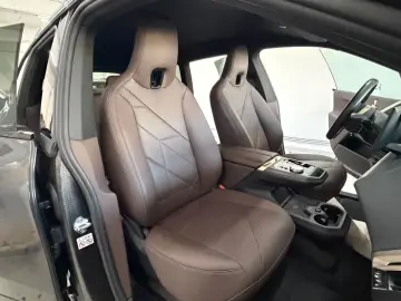 BMW iX 40 Sport Keyless-Go Leder Driving As Pro. H&K