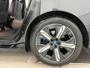 BMW iX 40 Sport Keyless-Go Leder Driving As Pro. H&K