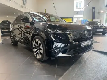 RENAULT Rafale 200 E-Tech Full Hybrid Techno
