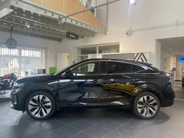 RENAULT Rafale 200 E-Tech Full Hybrid Techno