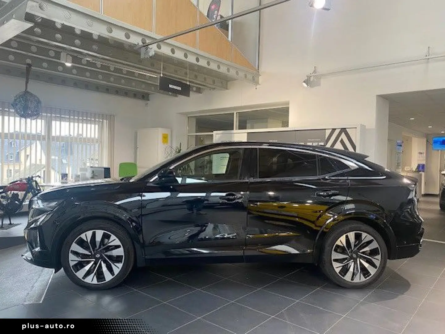 RENAULT Rafale 200 E-Tech Full Hybrid Techno