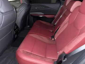 LEXUS RX 500h F SPORT  Pano Interieur-Pak. MarkLevinso