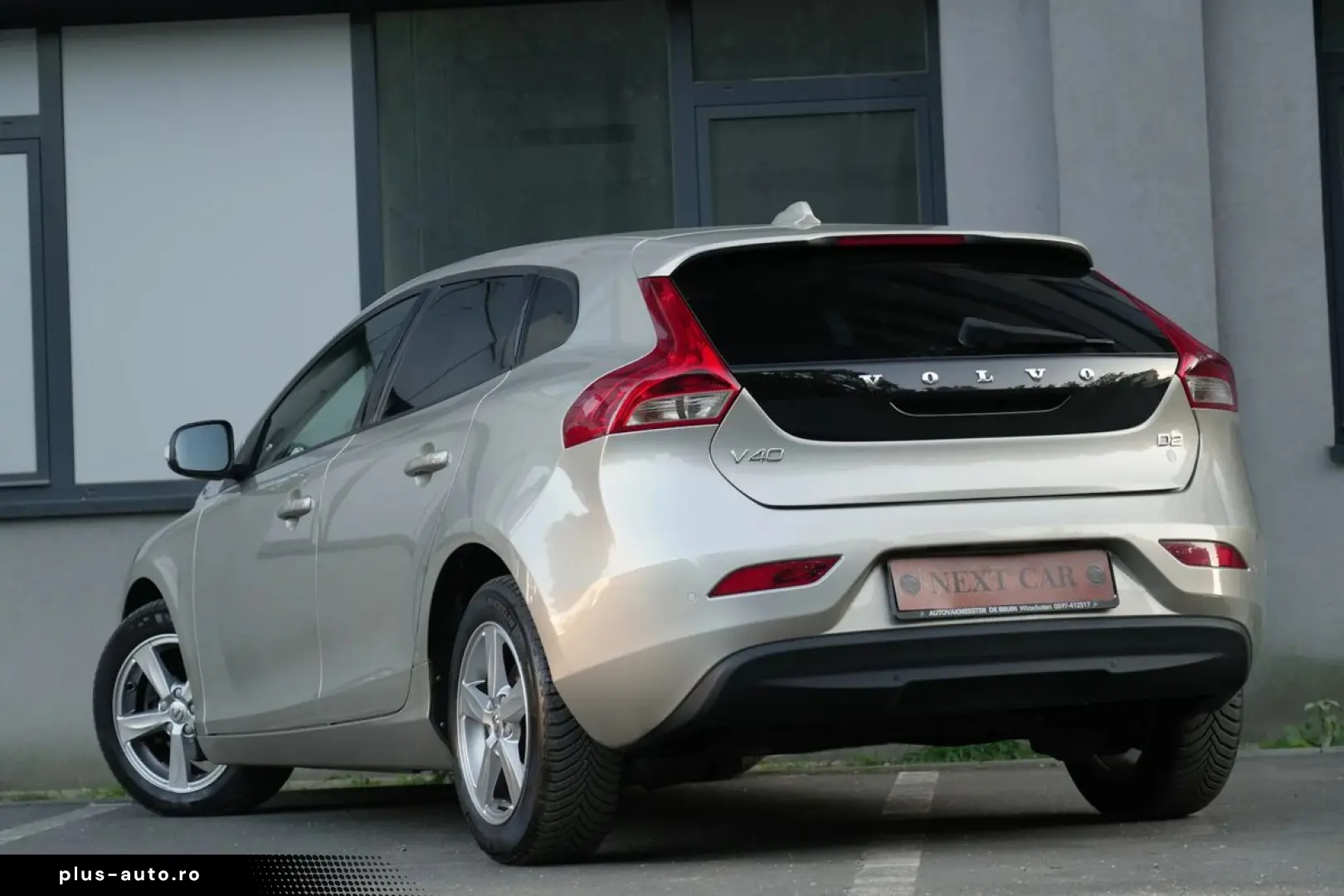 Volvo V40
