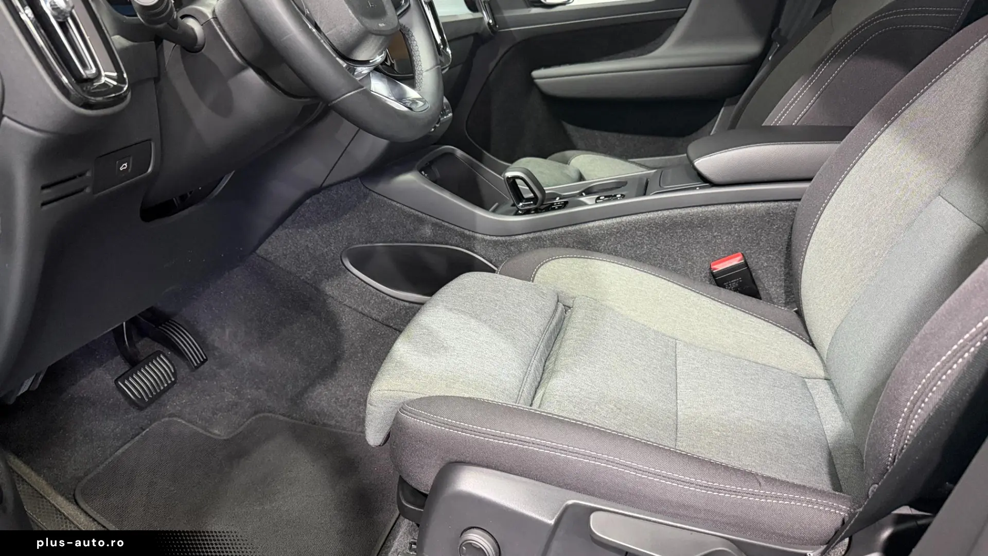 VOLVO XC40 B3 B DKG Core_MyldHybrid
