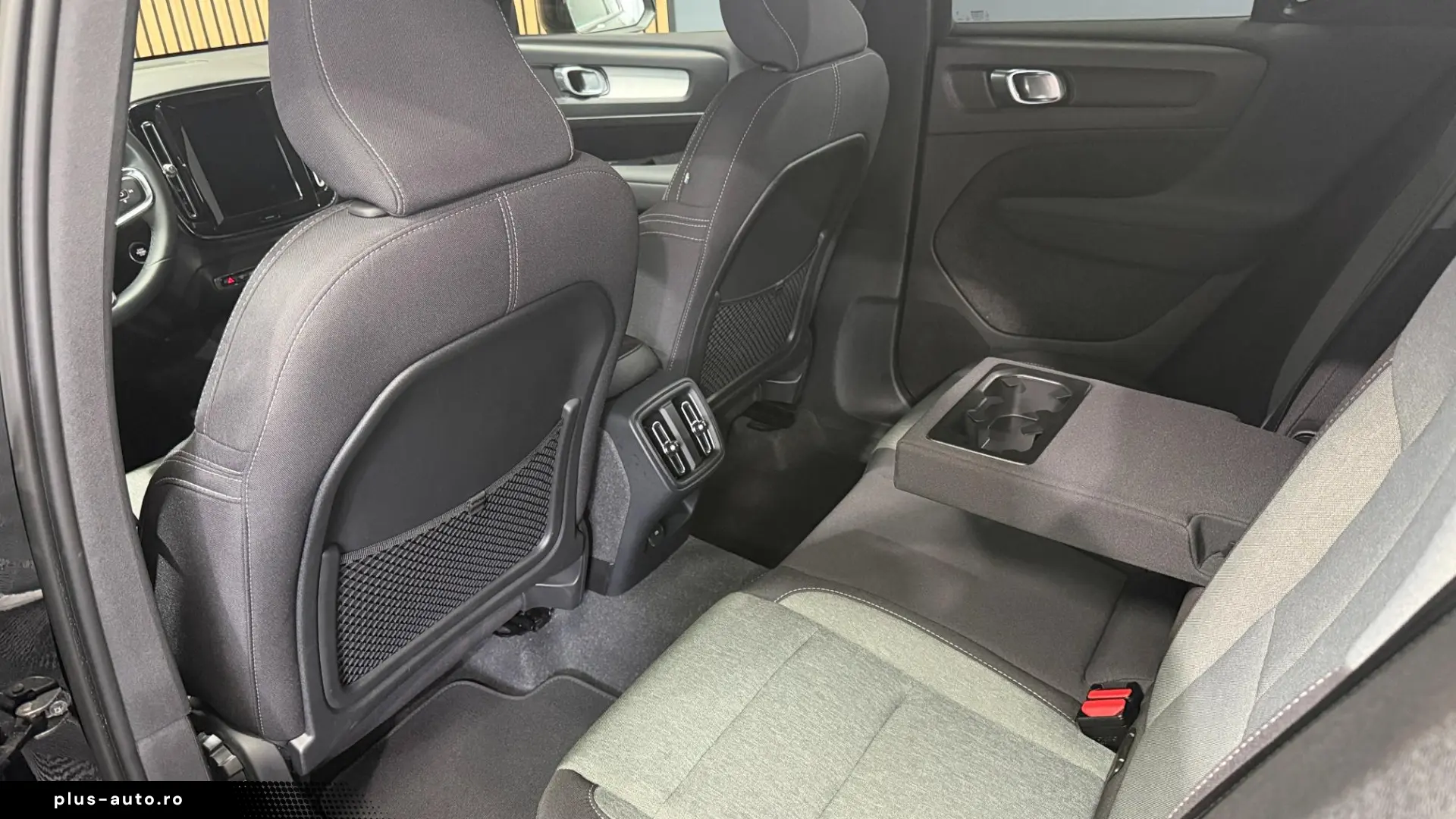 VOLVO XC40 B3 B DKG Core_MyldHybrid