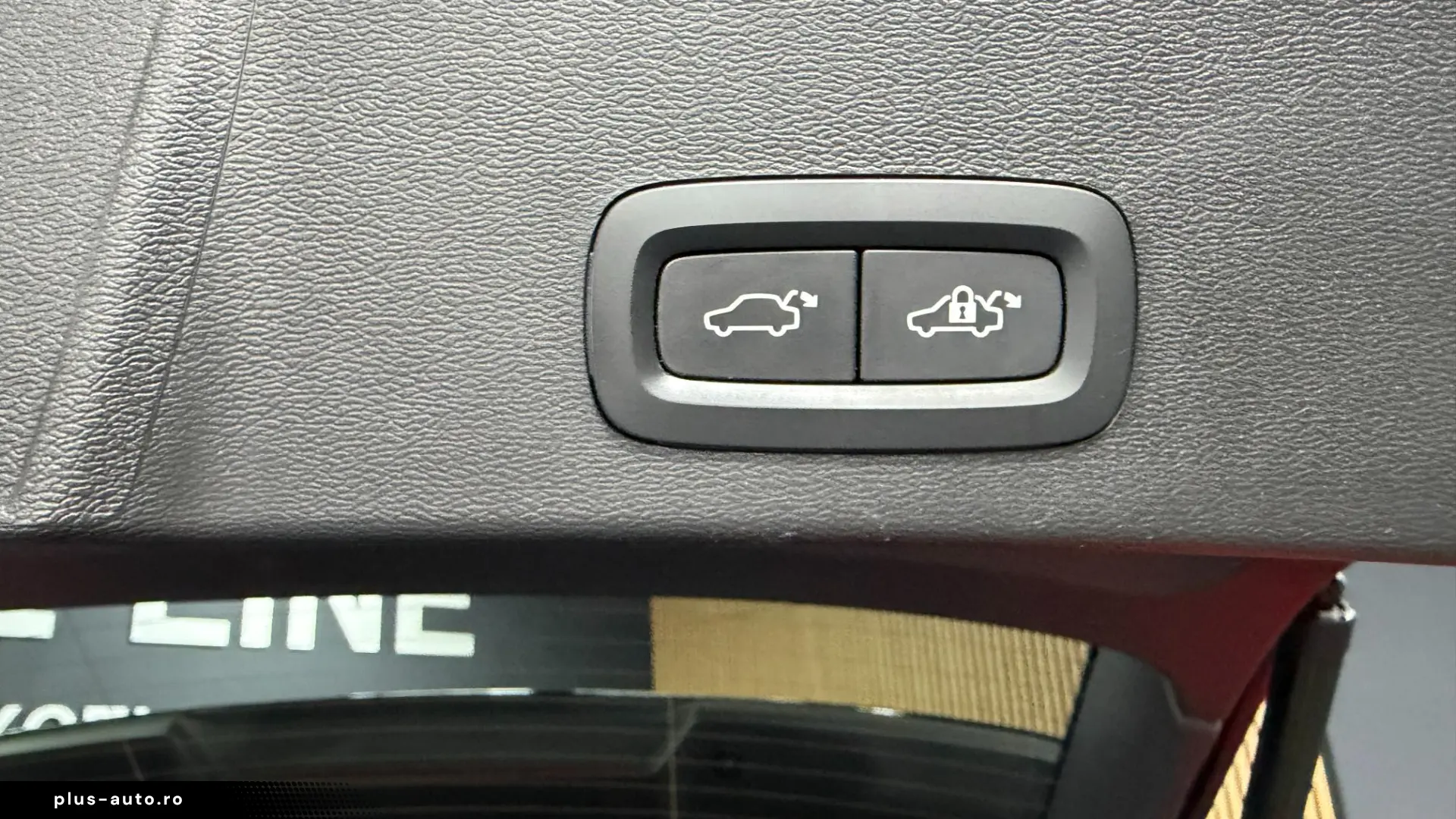 VOLVO XC40 B3 B DKG Core_MyldHybrid