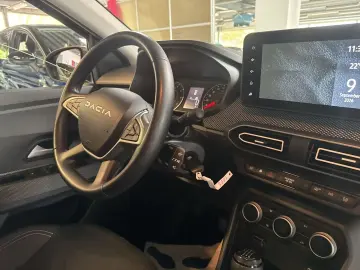 DACIA Jogger Expression 100 TCe mit  Apple CarPlay Kli