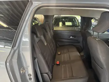 DACIA Jogger Expression 100 TCe mit  Apple CarPlay Kli