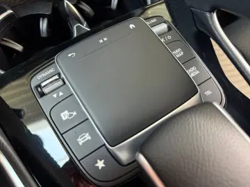 MERCEDES-BENZ GLE 350 e 4Matic AMG KAMERA MULTIBEAM DAB MBUX