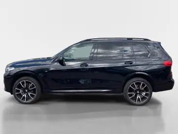 BMW X7 xDrive40d M Sport AHK Inno Pano Standhzg H K