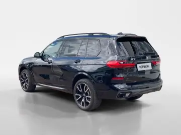 BMW X7 xDrive40d M Sport AHK Inno Pano Standhzg H K