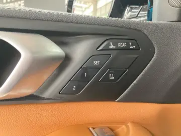 BMW X7 xDrive40d M Sport AHK Inno Pano Standhzg H K
