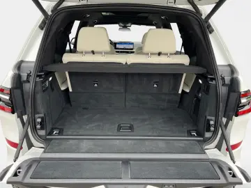 BMW X7 M60i  M Sport Pro  Pano 6-Sitzer