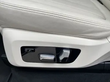 BMW X7 M60i  M Sport Pro  Pano 6-Sitzer