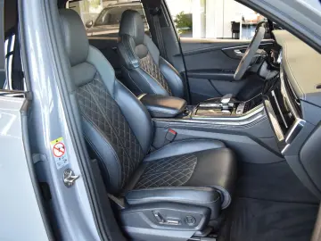 AUDI SQ7 4.0TFSI Quattro Compet.Plus Laser~Soft~22