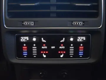 AUDI SQ7 4.0TFSI Quattro Compet.Plus Laser~Soft~22
