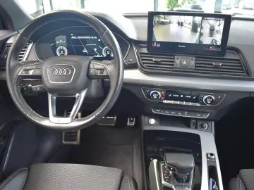 AUDI Q5 40TDI Quattro S-tronic S-Line Pano~HUD~VirtCo