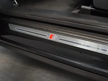 AUDI Q5 40TDI Quattro S-tronic S-Line Pano~HUD~VirtCo