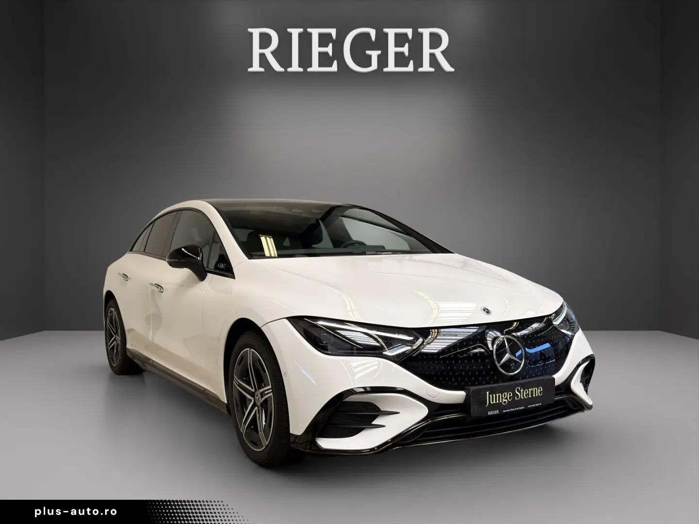 MERCEDES-BENZ EQE 350   AMG Ext. Airmatic Pano AHK