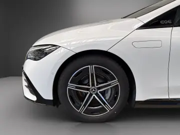 MERCEDES-BENZ EQE 350   AMG Ext. Airmatic Pano AHK