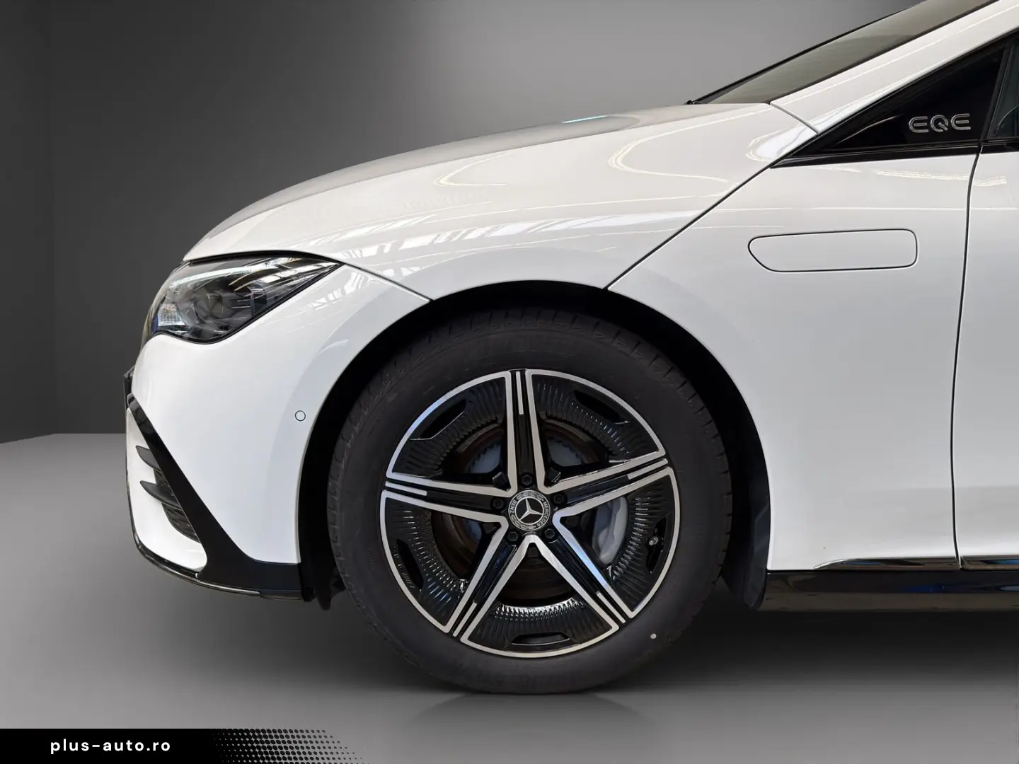 MERCEDES-BENZ EQE 350   AMG Ext. Airmatic Pano AHK