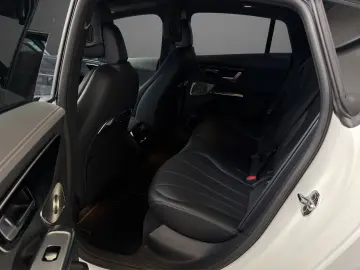 MERCEDES-BENZ EQE 350   AMG Ext. Airmatic Pano AHK