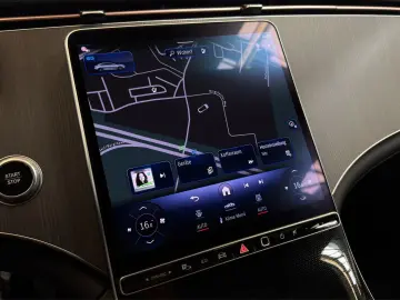 MERCEDES-BENZ EQE 350   AMG Ext. Airmatic Pano AHK