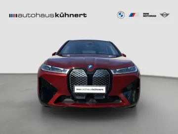BMW iX xDrive40 Sky Lounge ACC Laser PanoSD SpurAss