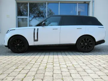 LAND ROVER NEW P460e AUTOBIOGRAPHY SV BLACK BESPOKE eAHK 22