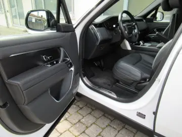 LAND ROVER NEW P460e AUTOBIOGRAPHY SV BLACK BESPOKE eAHK 22