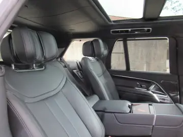 LAND ROVER NEW P460e AUTOBIOGRAPHY SV BLACK BESPOKE eAHK 22