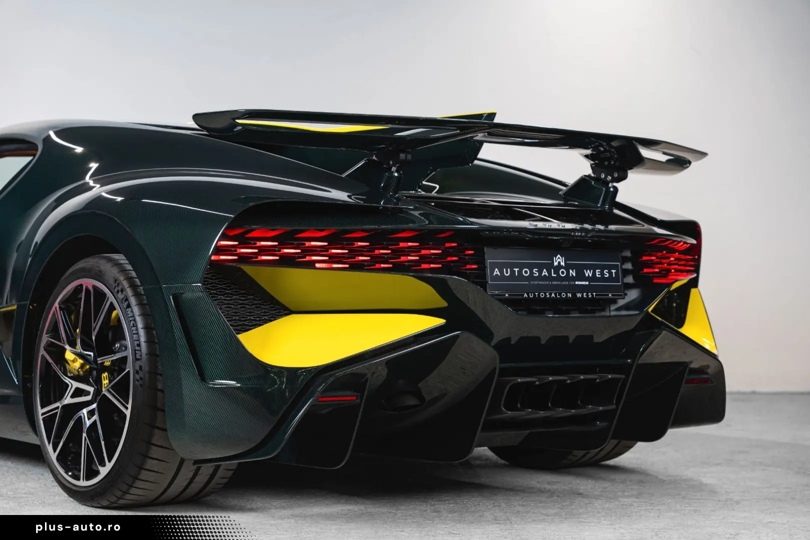 BUGATTI DIVO   1of5 EXPOSEDCARBON   1of40
