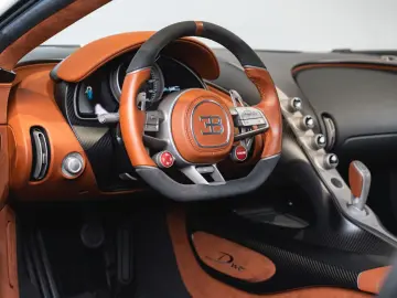 BUGATTI DIVO   1of5 EXPOSEDCARBON   1of40