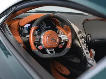 BUGATTI DIVO   1of5 EXPOSEDCARBON   1of40