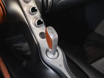 BUGATTI DIVO   1of5 EXPOSEDCARBON   1of40