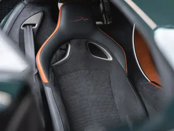 BUGATTI DIVO   1of5 EXPOSEDCARBON   1of40