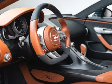 BUGATTI DIVO   1of5 EXPOSEDCARBON   1of40