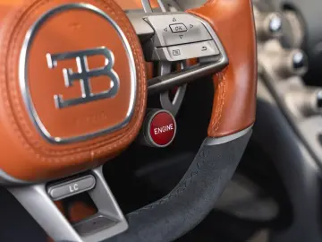 BUGATTI DIVO   1of5 EXPOSEDCARBON   1of40