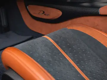 BUGATTI DIVO   1of5 EXPOSEDCARBON   1of40