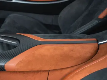 BUGATTI DIVO   1of5 EXPOSEDCARBON   1of40